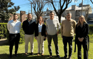 Ciro Seisas visitó Pueblo Esther y se reunió con Martín Gherardi para analizar obras públicas